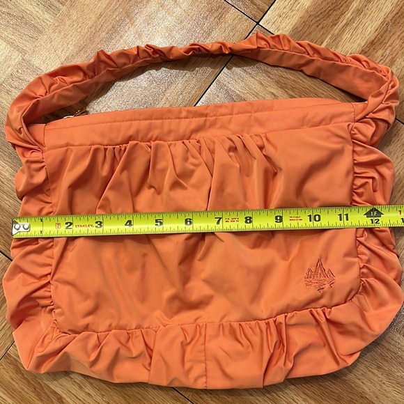 💲8️⃣ Pocketbook Peach Color Gathered/Ruched Approx.  7" Drop - Picture 6 of 7